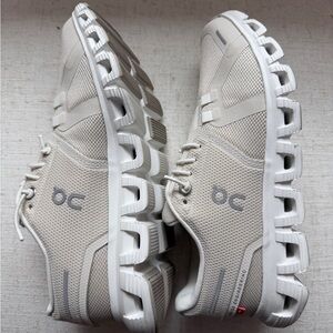 On Running Women’s Cloud Shoes - Light Tan and White